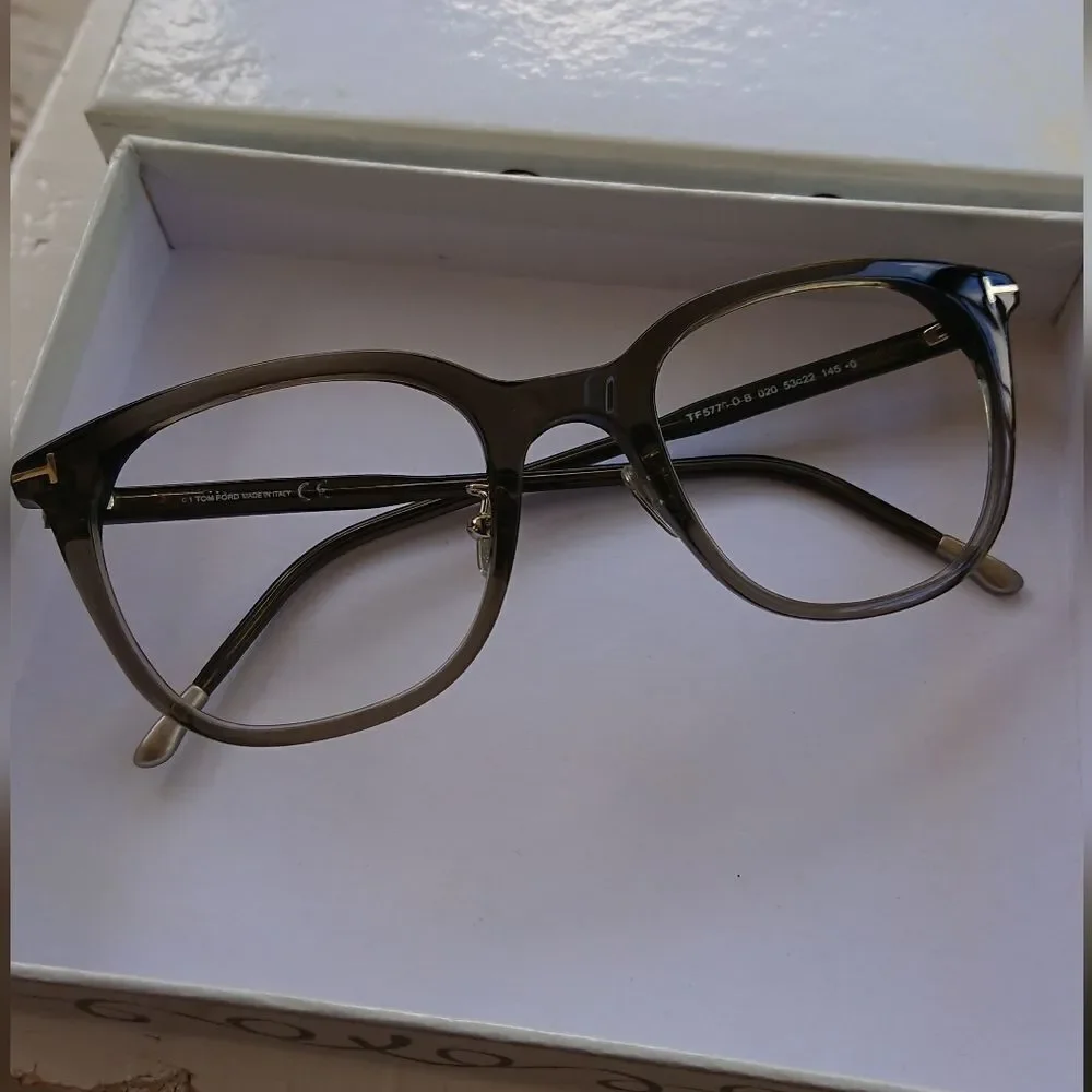 Tom Ford TF5776-D-B 020 53 22 145 0 - Gray frame